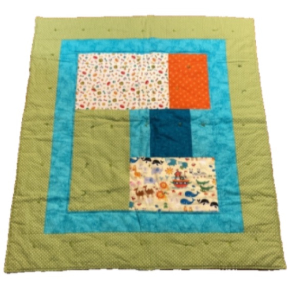 NOAHs ARK Animals Sports Themed Balls Dog Bones Polka Dots Quilt 30 x 44 in